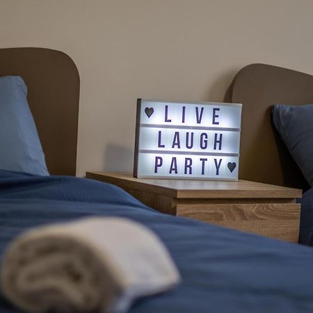 Korinthos Downtown Apartment מראה חיצוני תמונה