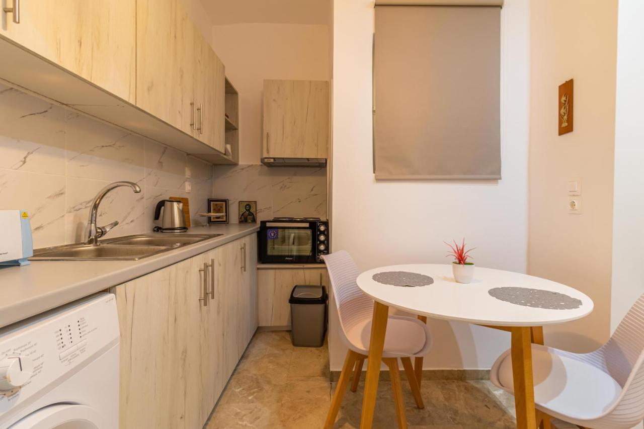 Korinthos Downtown Apartment מראה חיצוני תמונה